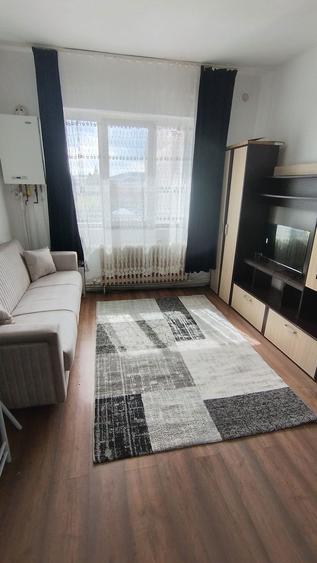 Garsoniera de inchiriat - 1