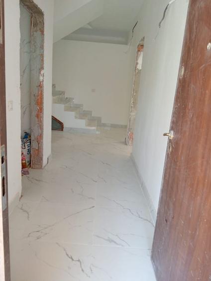 SUPER OCAZIE SE VINDE CASA IN ZONA FUNDENI - 9