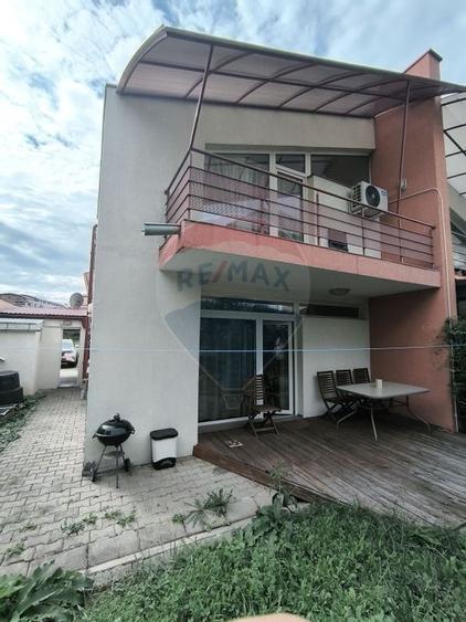 Casa de vanzare - 24