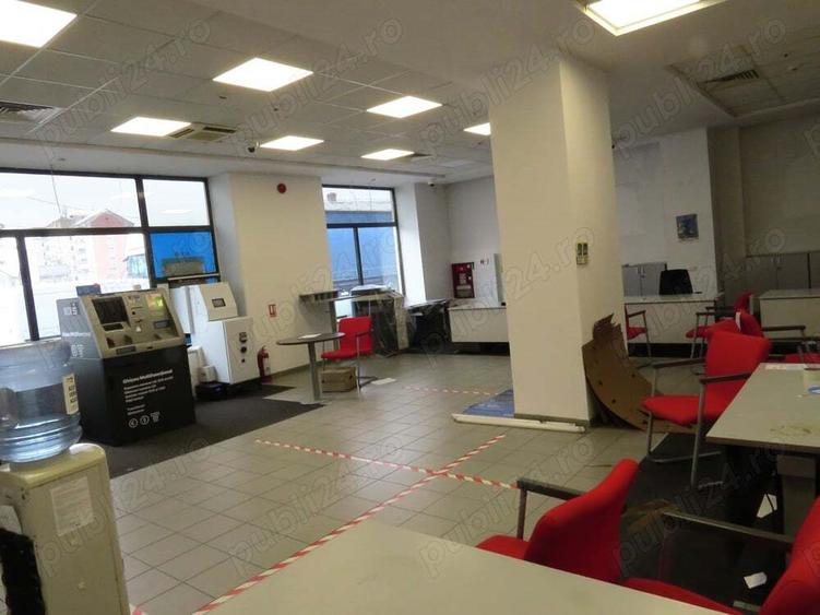 Spatiu Comercial , fostul BCR CAMPIA TURZII - 3