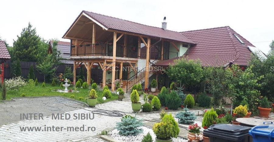 Apartament 3 camere la vila Tocile Sadu