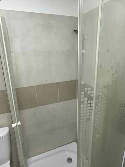 Persoana fizică închiriez mini-garsoniera - 6