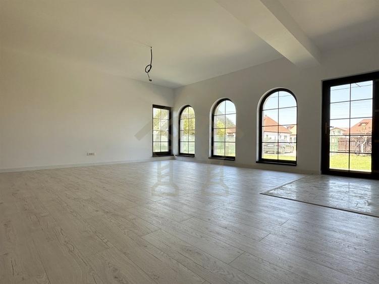 ULTIMA Vila Magia Vlasiei, LANGA PADURE - 17