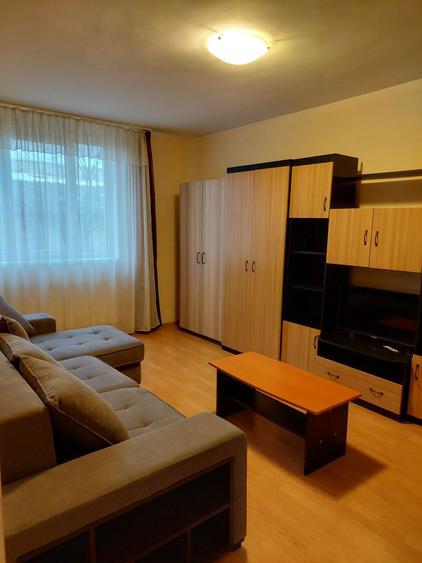 Inchiriez apartament cu loc parcare - 4