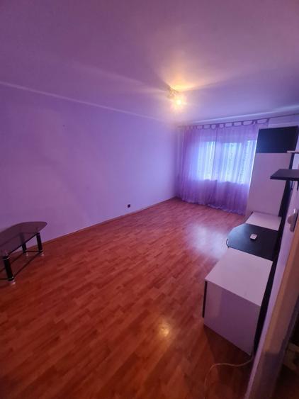 Vind 2camere decomandate micro16 - 1