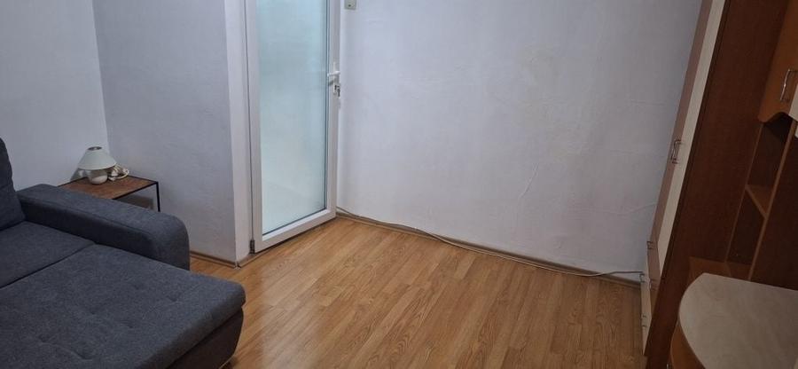 Garsonieră decomandată în Salca