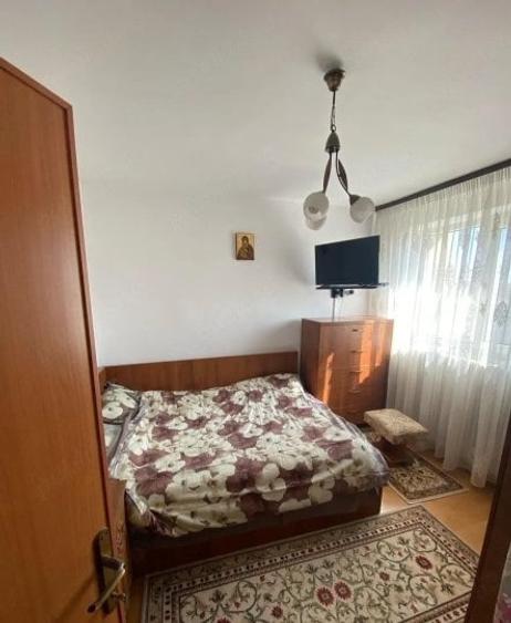 Apartament cu 3 camere decomandat, mobilat în Colentina