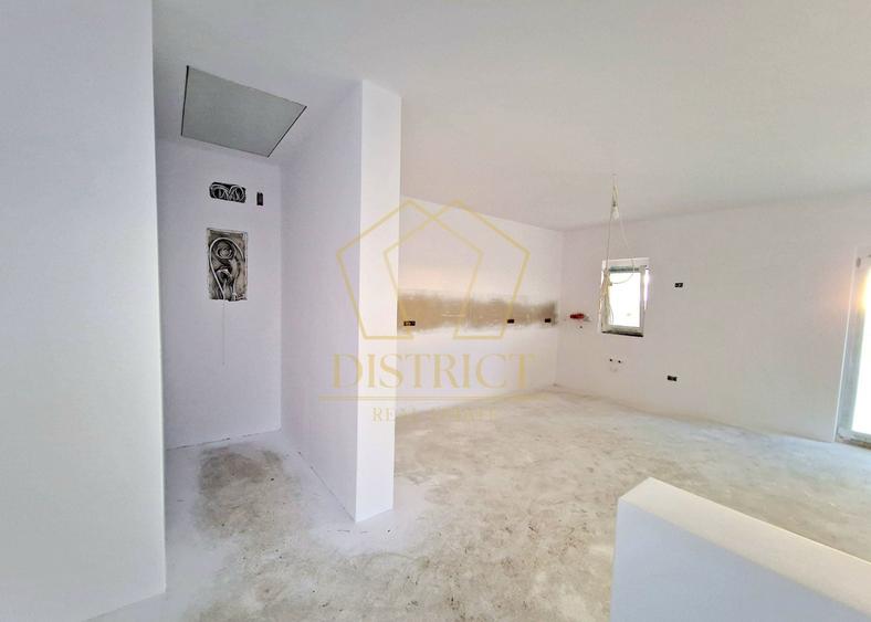 Duplex cu 4 camere cu Canalizare în Bucovăț (Remetea Mare)