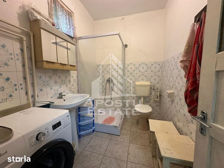 Casă cu 4 camere cu Teren 950 Mp în Zimandu Nou