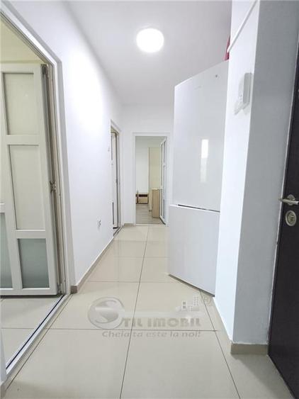 Apartament cu 3 camere decomandat, mobilat în Bucșinescu