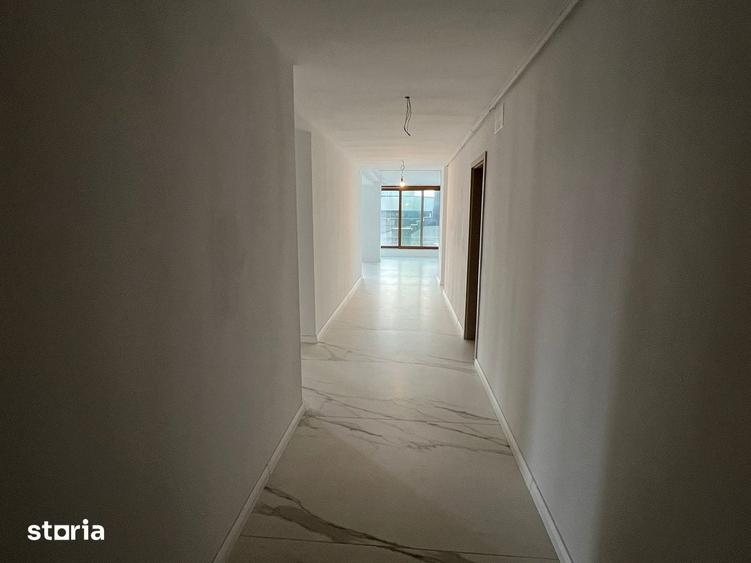 Apartament cu 4 camere în Central