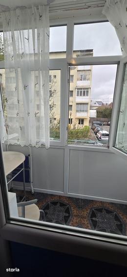 Apartament cu 3 camere, mobilat în Micro 5