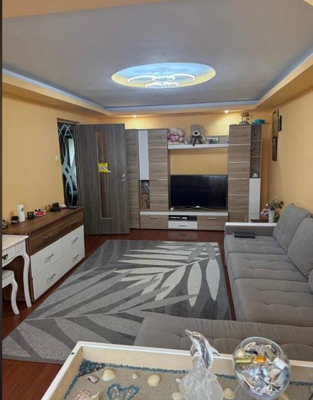 Apartament cu 2 camere decomandat în Dacia