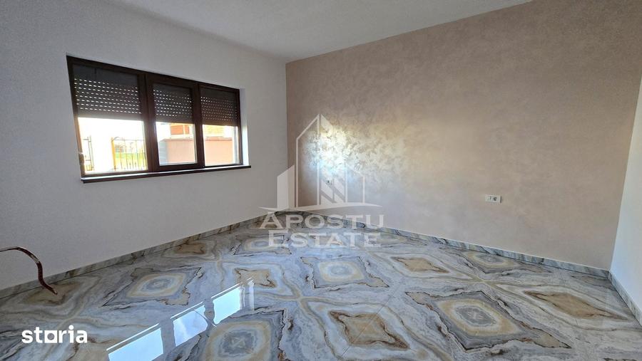 Casă cu 5 camere cu Teren 350 Mp în Ghiroda