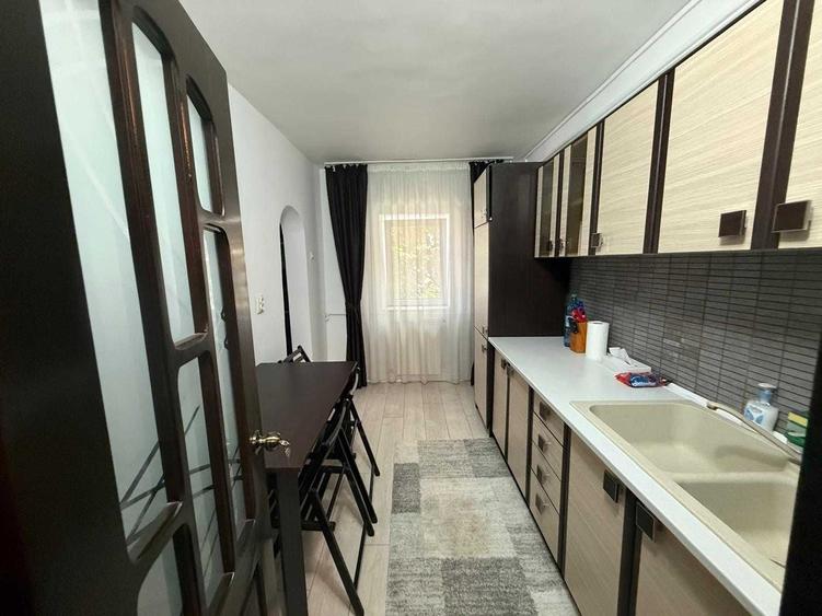 Apartament cu 2 camere decomandat în Obor