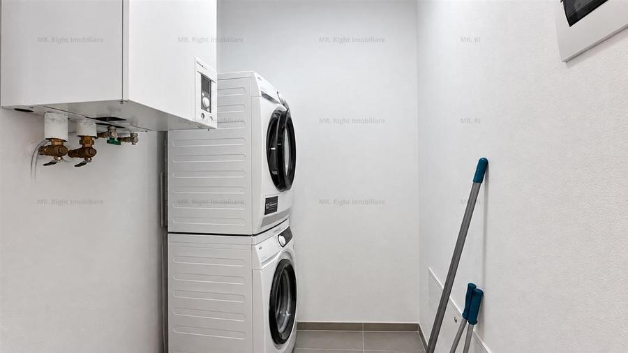 Apartament cu 2 camere decomandat, mobilat în Tractorul