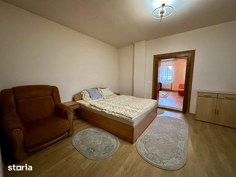 Casă cu 5 camere cu Teren 2037 Mp în Chirpăr