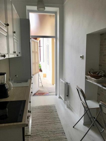 Apartament cu 3 camere semidecomandat în Ultracentral