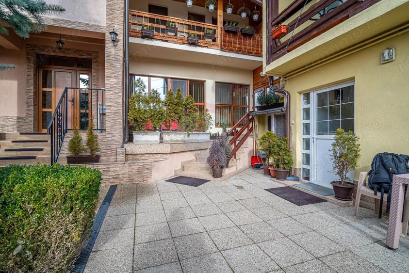 Apartament cu 4 camere decomandat, mobilat în Valea Alba