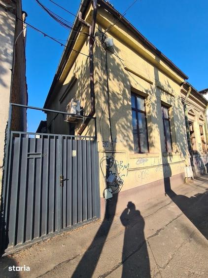 Casă cu 2 camere cu Teren 300 Mp în Nord