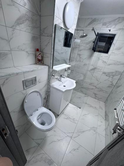 Apartament cu 2 camere semidecomandat în Poarta 6