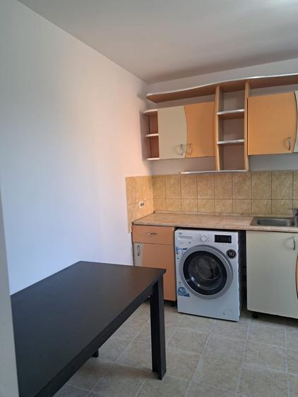 Casă cu 3 camere decomandat în Ariceștii Rahtivani