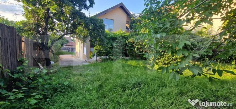 Casă cu 5 camere cu Teren 393 Mp în Lăpuș