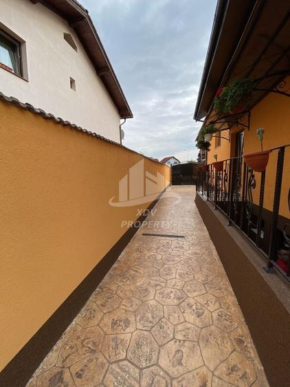 Casă individuală cu 6 camere cu Canalizare în Tineretului