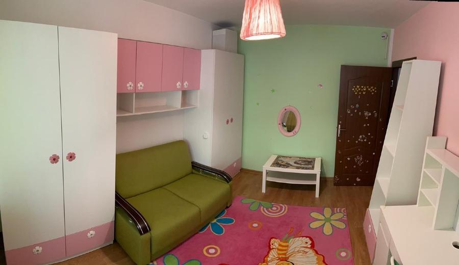 Apartament cu 3 camere decomandat, mobilat în Burdujeni
