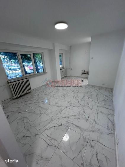 Garsoniera 23.6 mp I Parter I Str Secuilor x Bd Brancoveanu I 400 - 6
