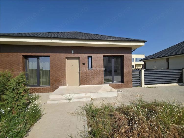Casă cu 3 camere cu Teren 200 Mp în Tunari