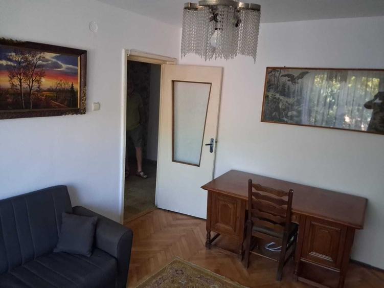 Apartament cu 3 camere decomandat în Dacia