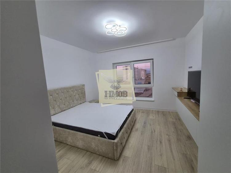 Apartament cu 3 camere decomandat, mobilat în Exterior Sud
