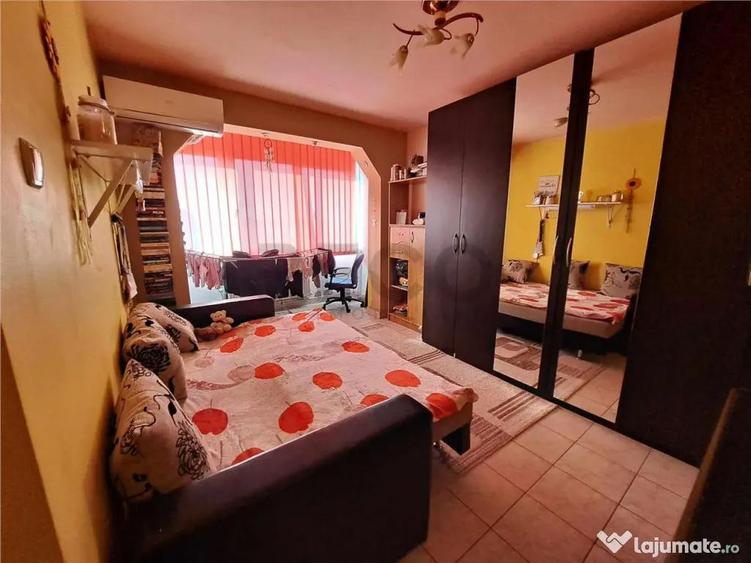 Apartament cu 2 camere decomandat în Ultracentral