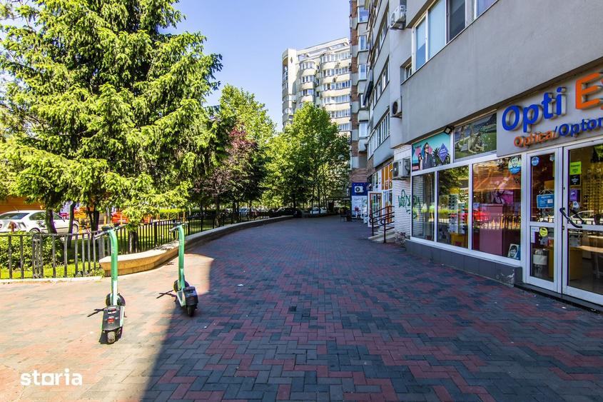 Apartament cu 3 camere decomandat în Dristor