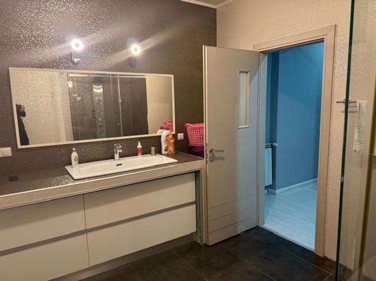 VANZARE CASA VILA - 2