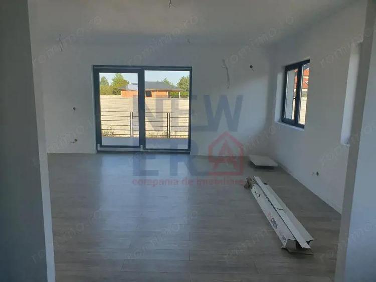 Vila individuala de vanzare 4 camere Crevedia - Samurcasi - 7
