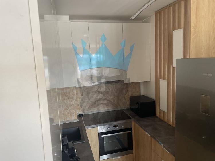 Apartament cu 3 camere decomandat, mobilat în Unirii
