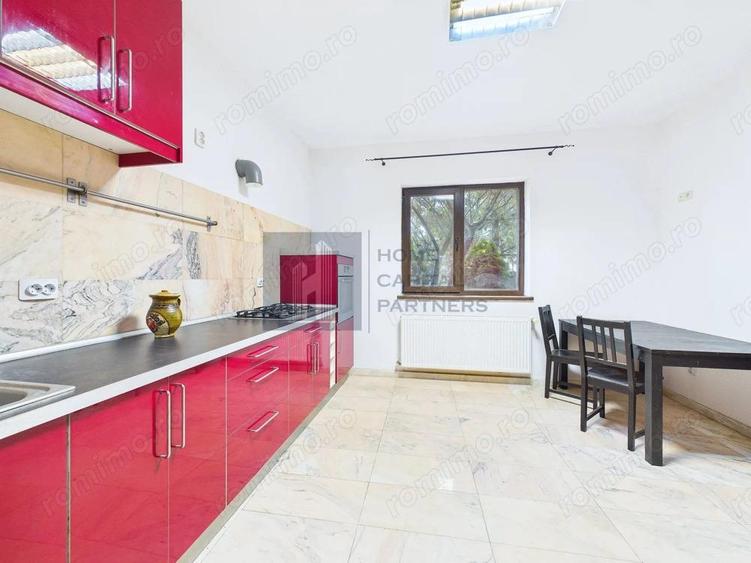 Casa spa?ioasa de vanzare in Brane?ti gata de mutat, cu curte ?i zon - 5