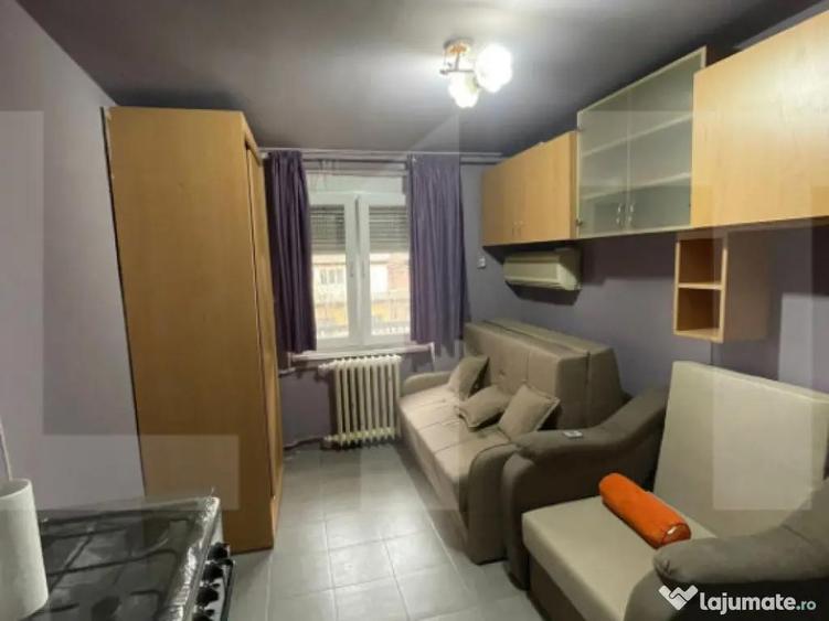 Garsoniera 12 mp, zona Medicina - 1