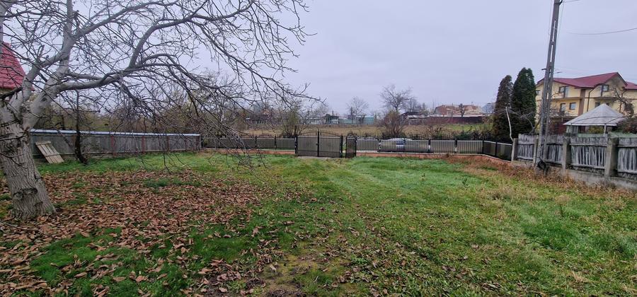 Teren 1.098 mp. cu casa batraneasca Prajesti-Bacau - 4