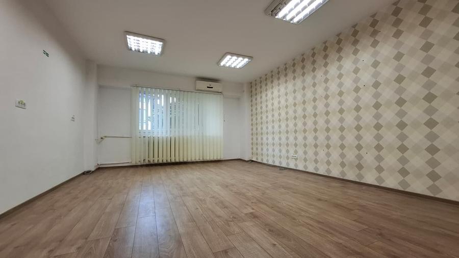 Inchiriere apartament 3 camere, parter, 2 bai, Piata Unirii Sitraco - 1