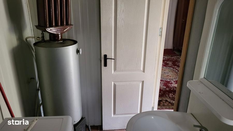 Casa de vanzare, 4 camere, teren 3200mp - 2