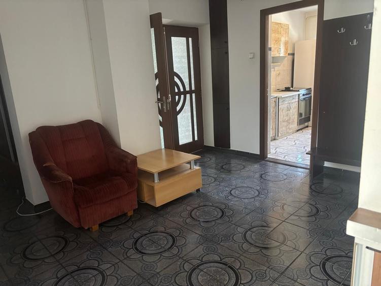 Apartament 4 camere Tg. Cucu - 4