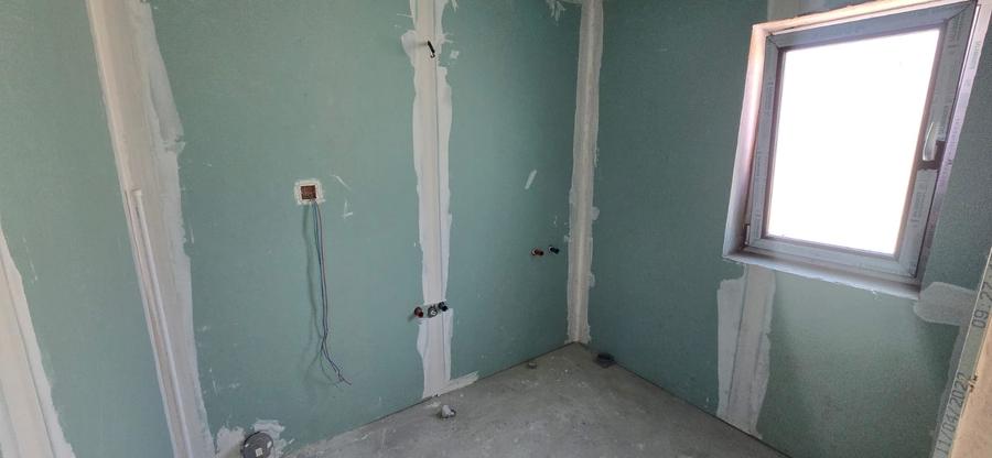 Agigea-Primarie, vila P+1, SD 125 mp, 4 camere, teren in proprietate de 260 mp - 6