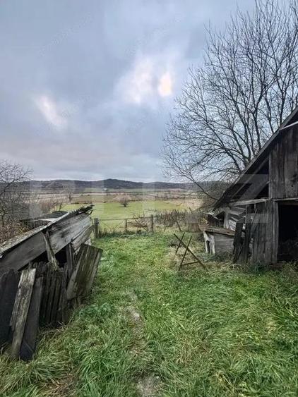 Casa tradi?ionala batraneasca in Galatii Bistri?ei, cu teren generos ?i anexe - 6