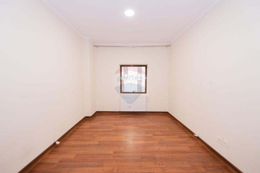 Apartament 3 camere, 97 mp, nemobilat, metrou Eroii Revolutiei - 11