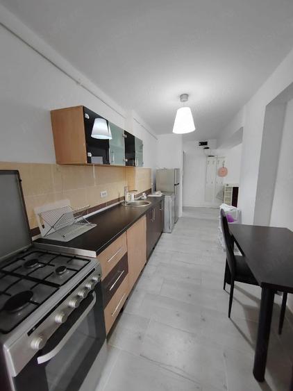 Inchiriez apartament cu trei camere complet renovat langa Iulius Mall - 15