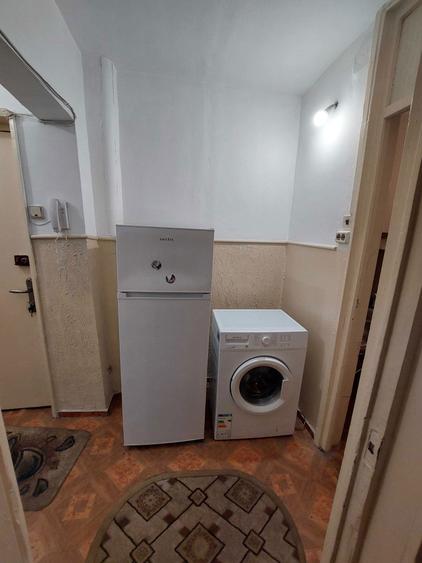 Proprietar inchiriez garsoniera, Bd.Lacul tei- str.Zambilelor nr.2 - 3