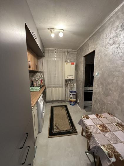 Apartament cu 2 camere în Drumul Carului